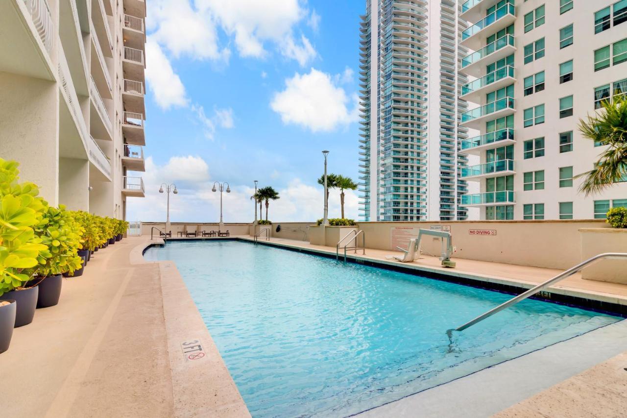 The Club At Brickell Bay Luxury Suites Miami Exterior foto