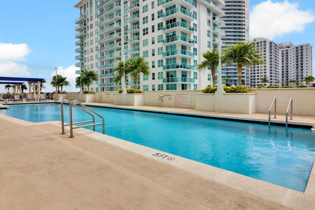 The Club At Brickell Bay Luxury Suites Miami Exterior foto